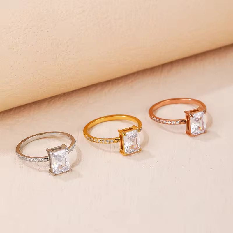 LUX Veil Of Light -Princess Cut Ring