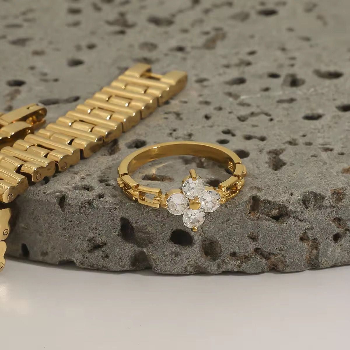 Queen Clovia Ring
