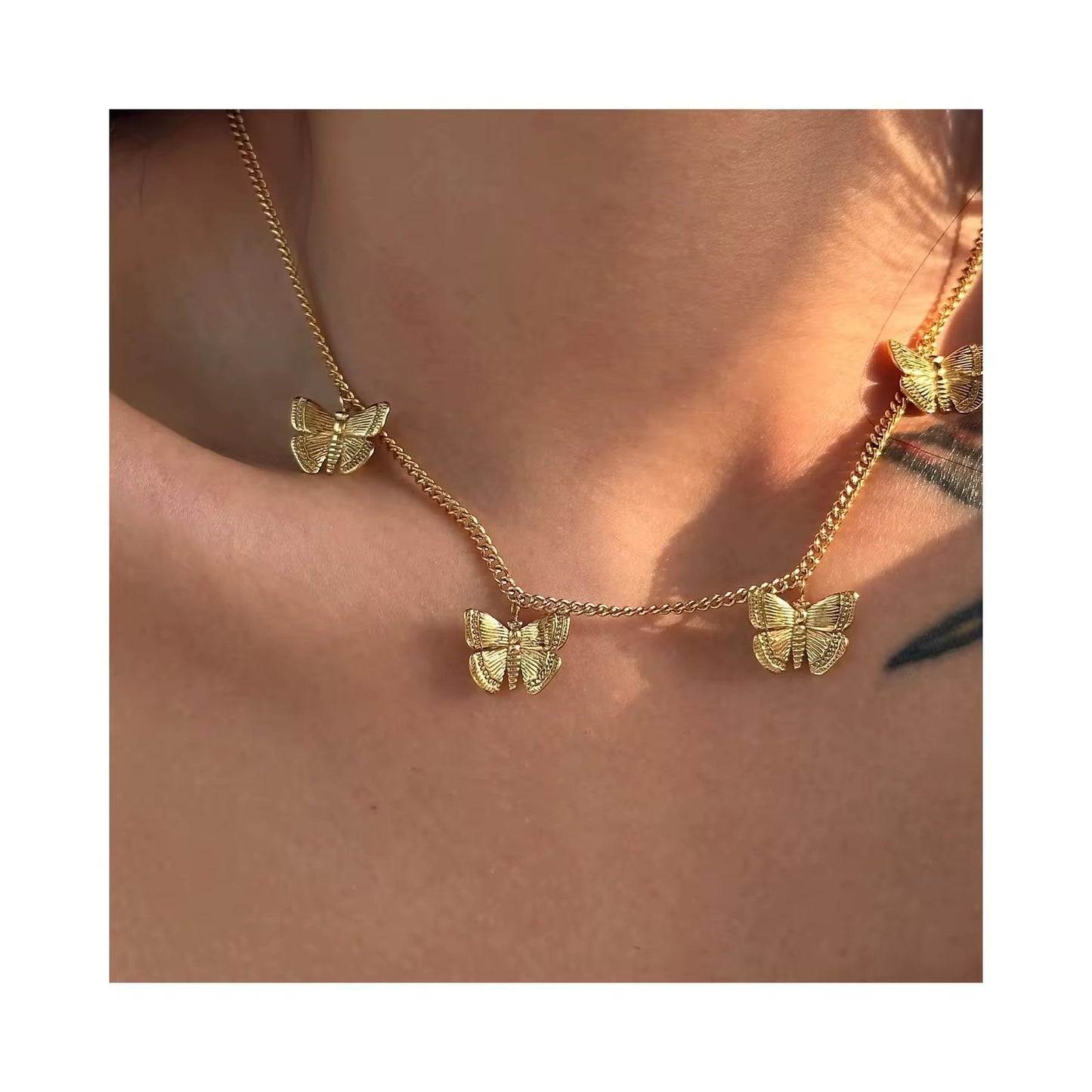 Flutter LUX Dangler Necklace