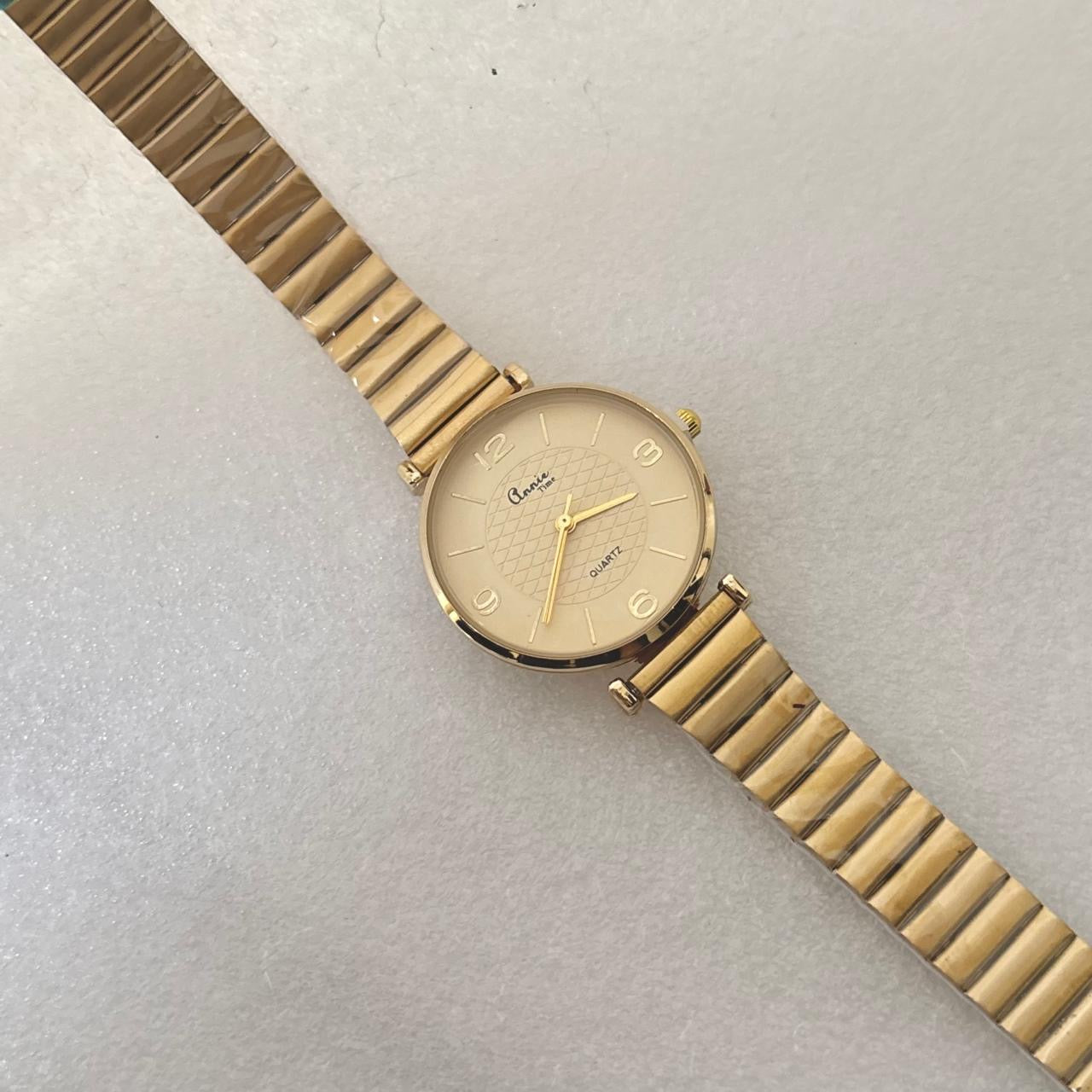 Élise Everyday Staple Gold Watch