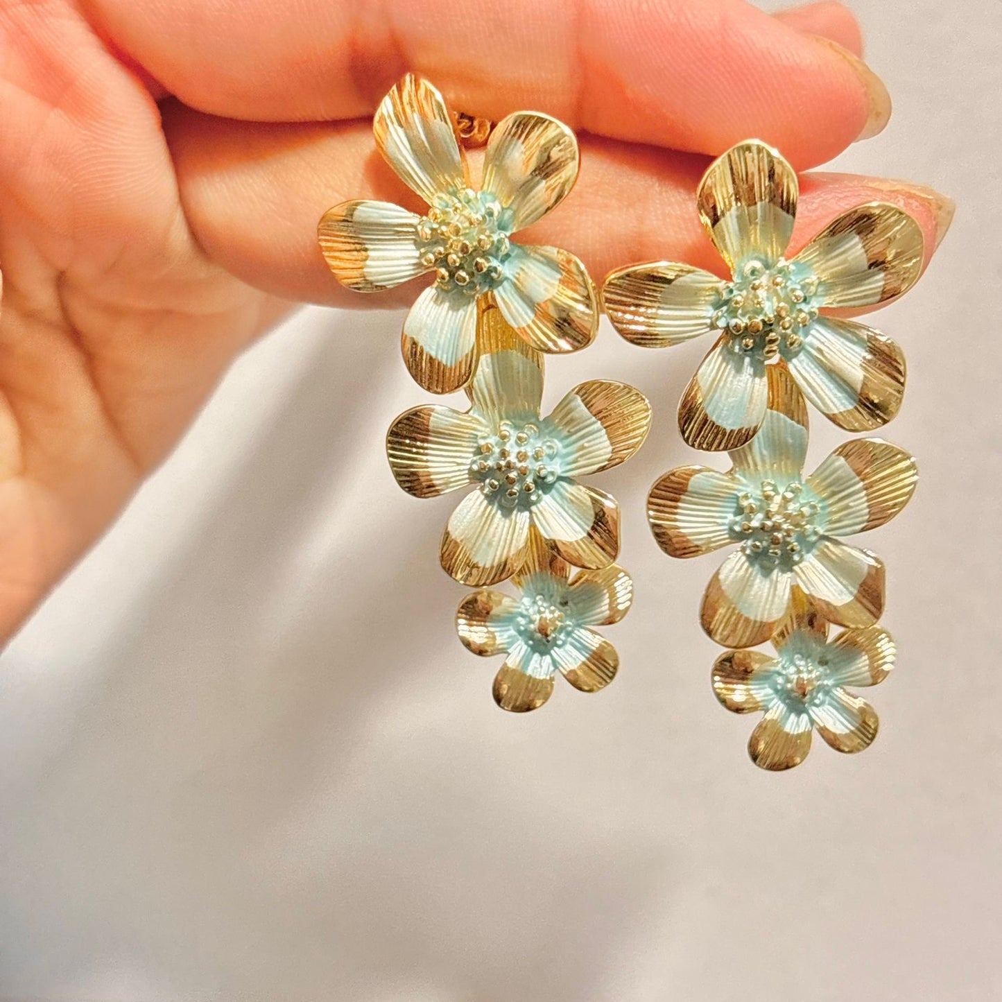 Daisy Vacay Studs -Multi
