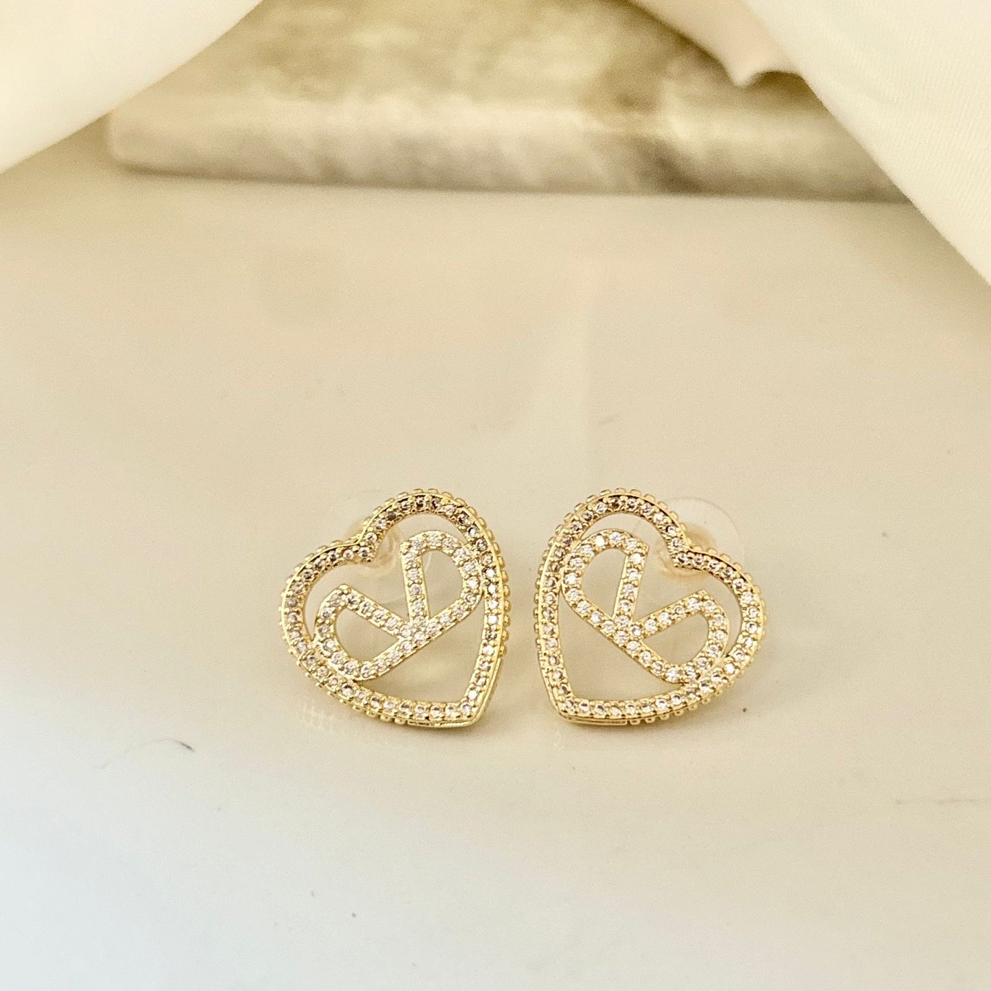 V-Sweet Heart Zirconia Studs