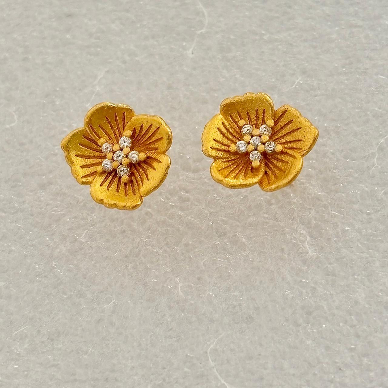 Soleil Bloom Studs
