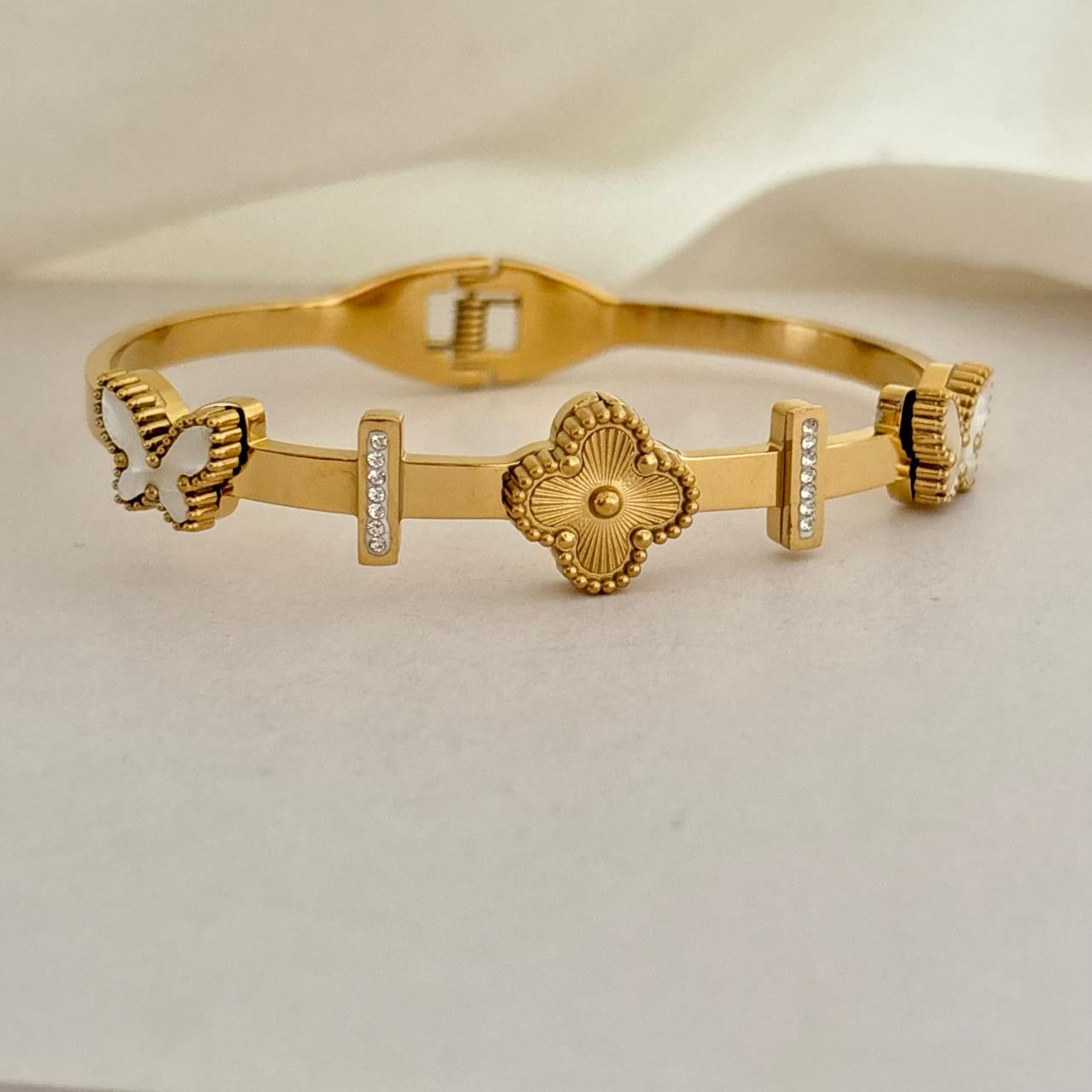 LUX Flutter X Clovia Diamanté Bracelet -18K