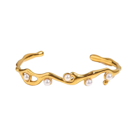 Pearly Dreamy Cuff -18K