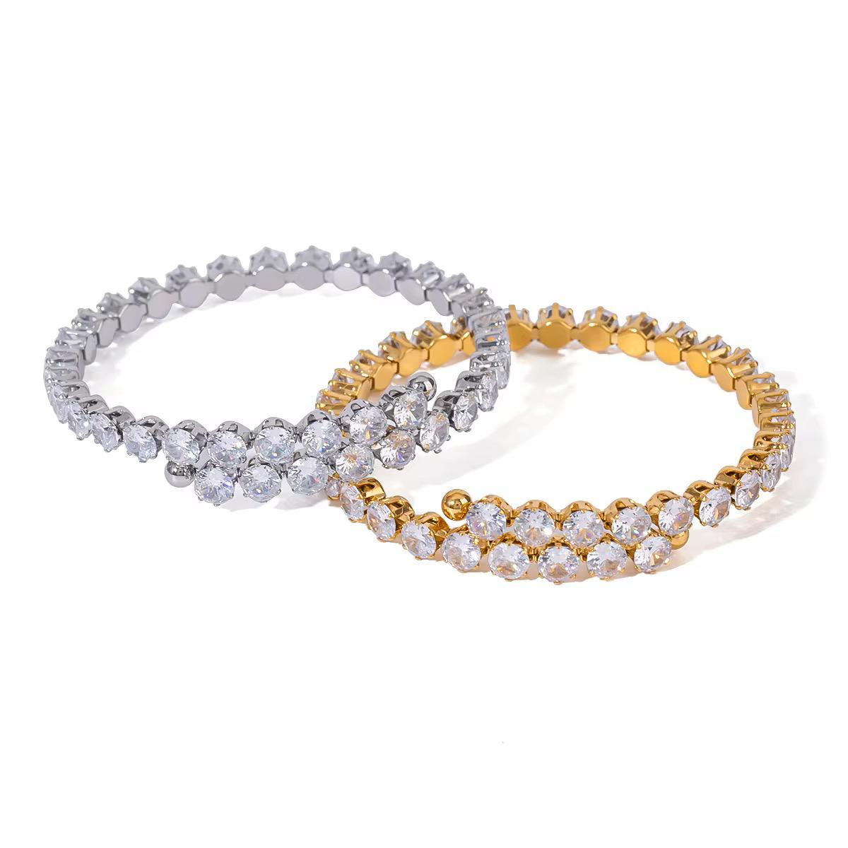 Princess Diamond Cuff -18K