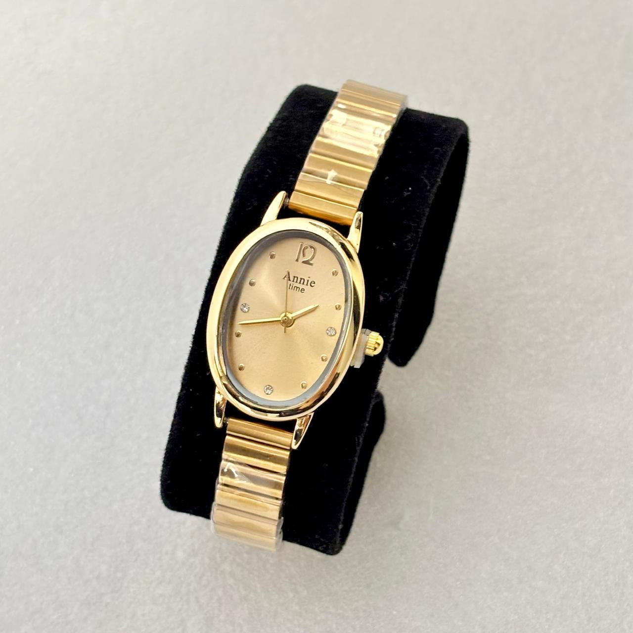 Ellipse Ova Lux Gold Watch