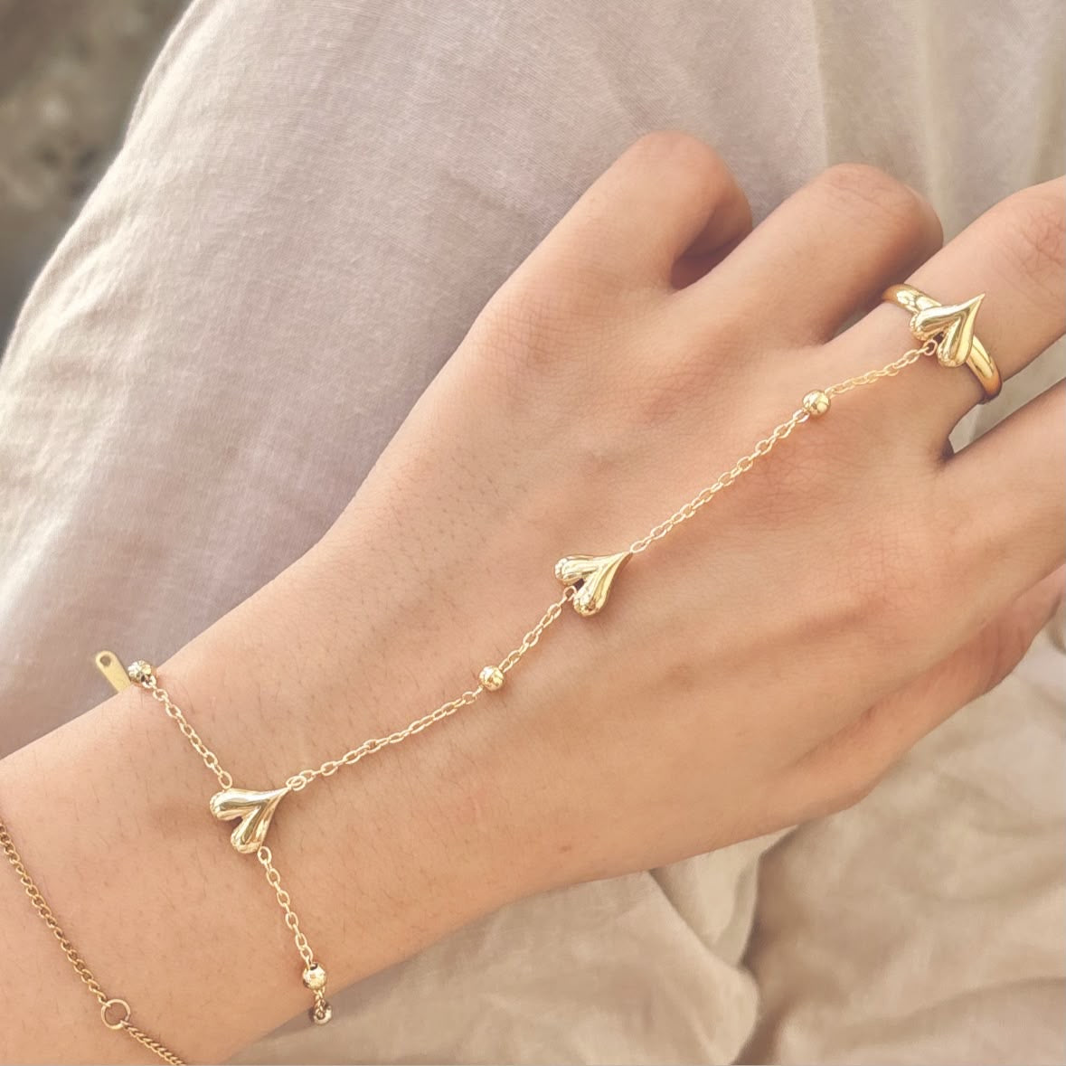 Heart Core Hand Chain