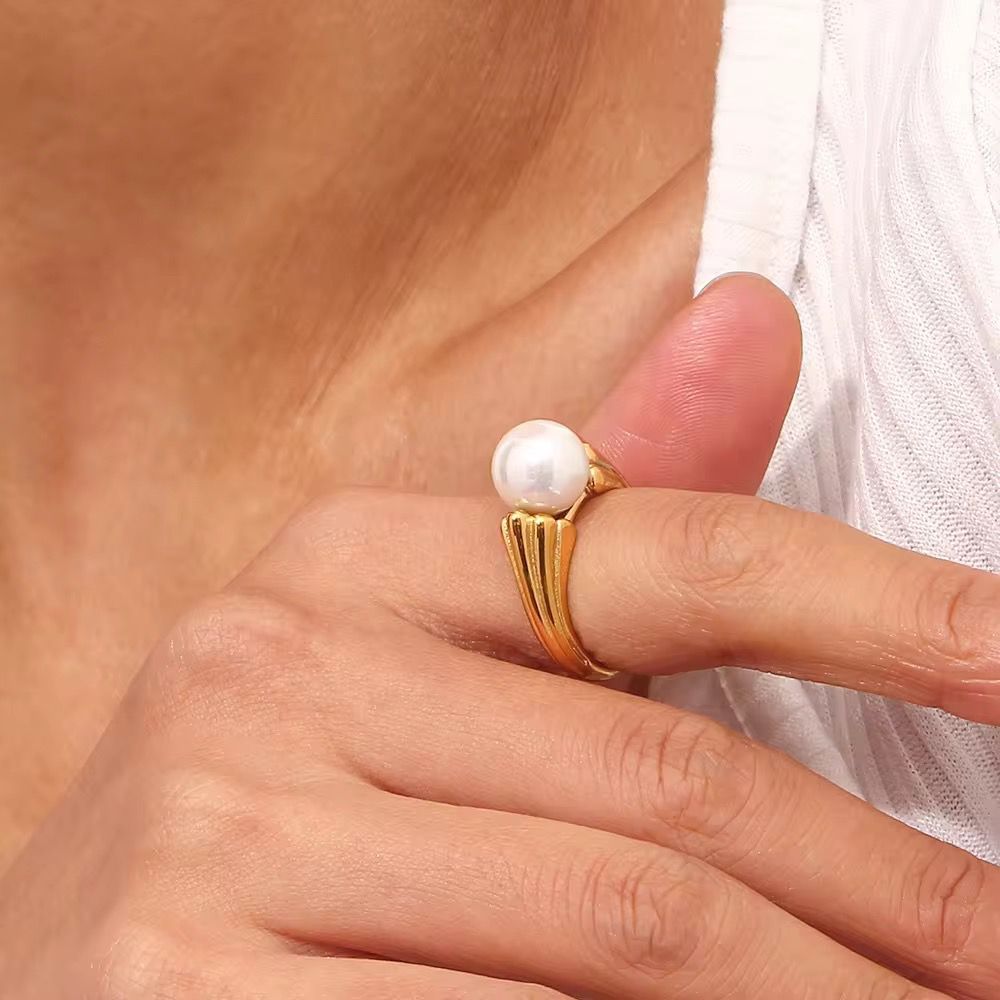 Pearl Ring
