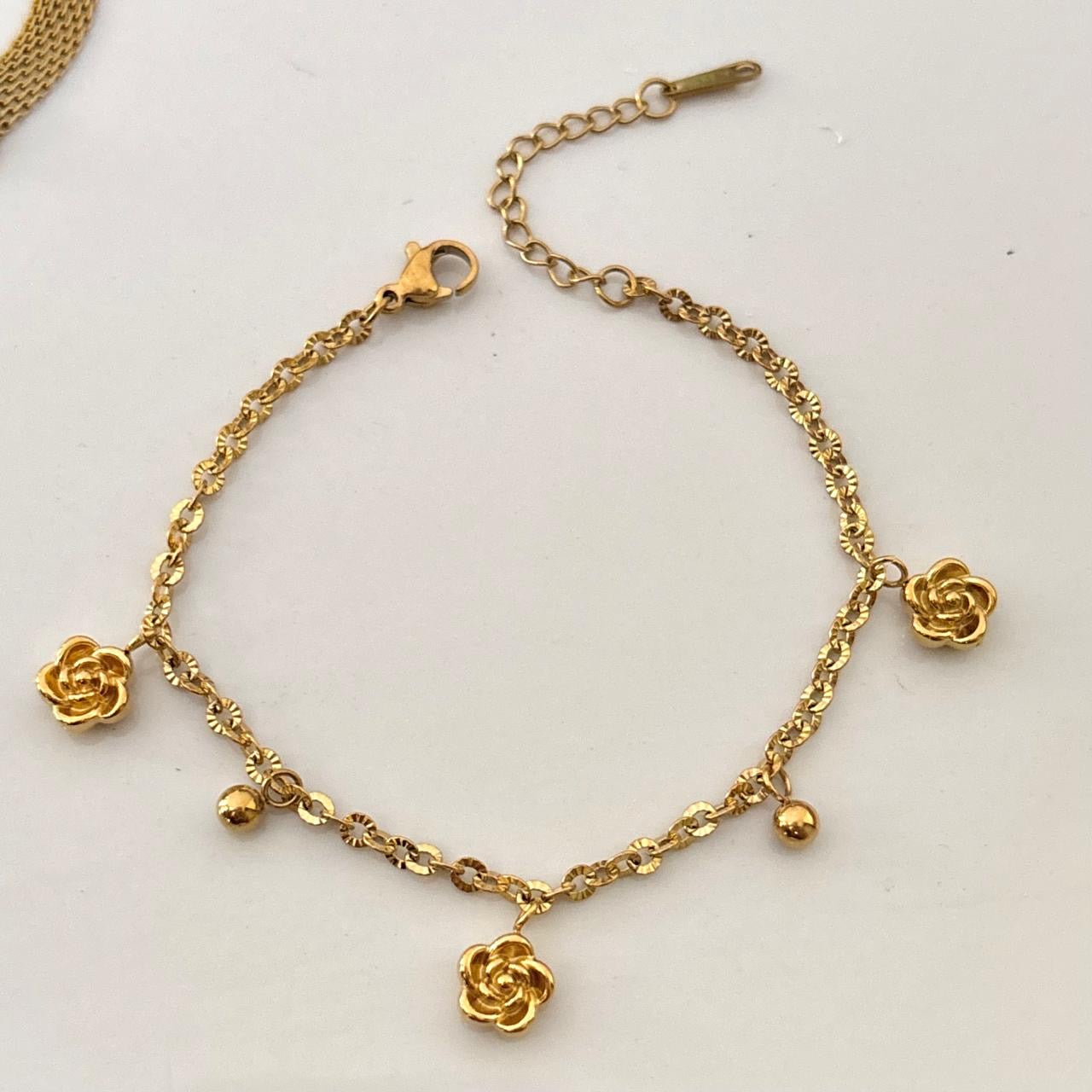 Rosá Charm Bracelet