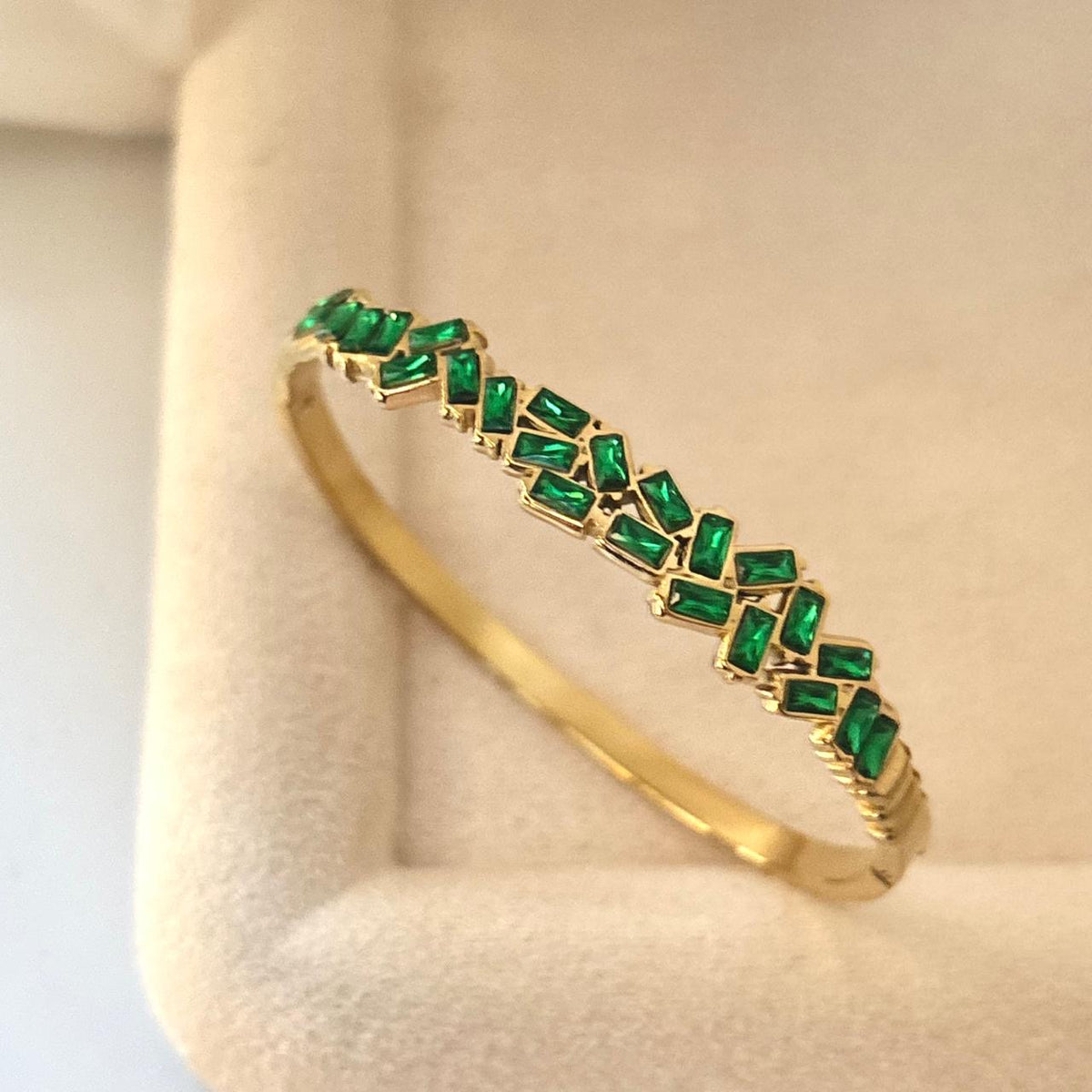 Emerald Dynasty Bracelet