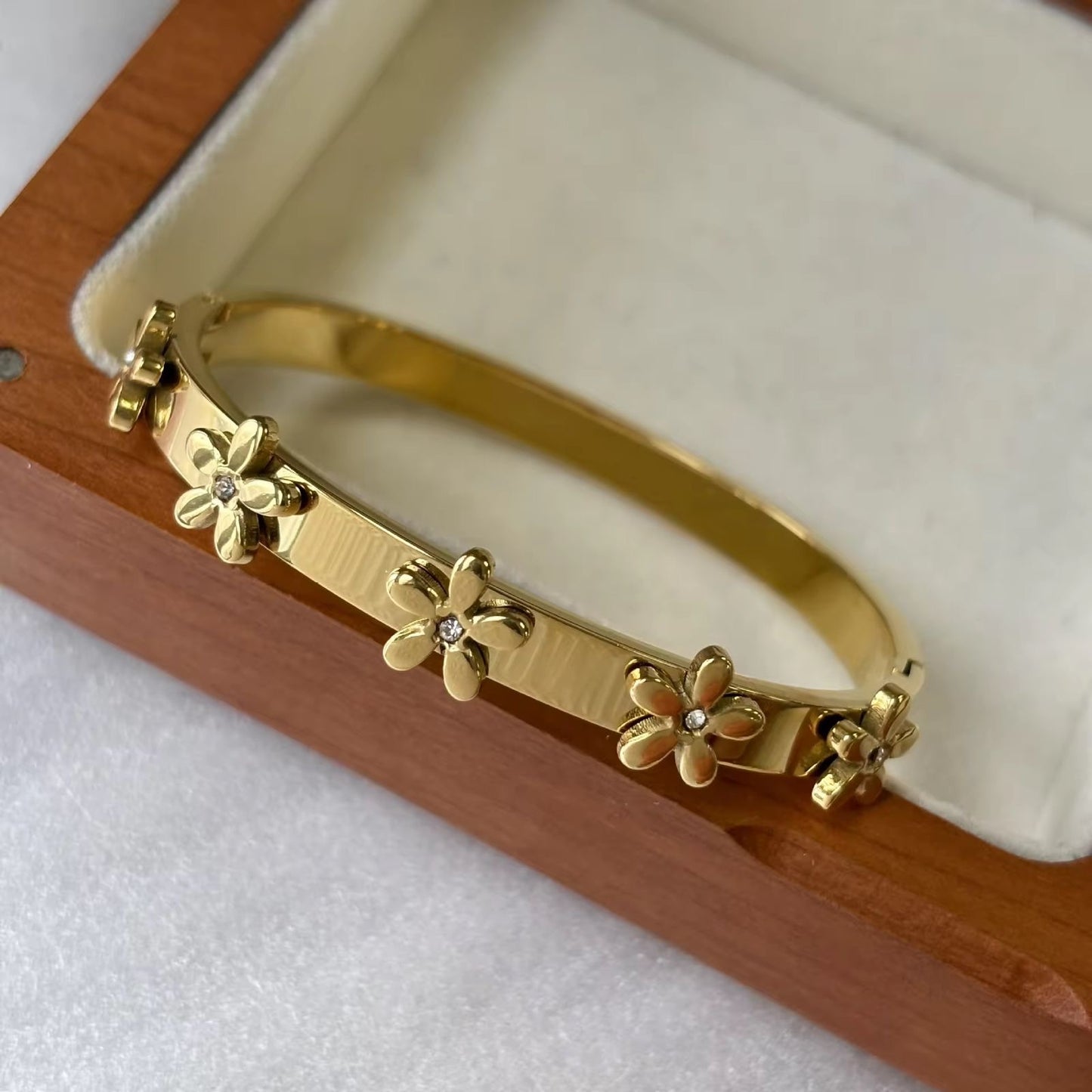 Lilu Fluer Bracelet