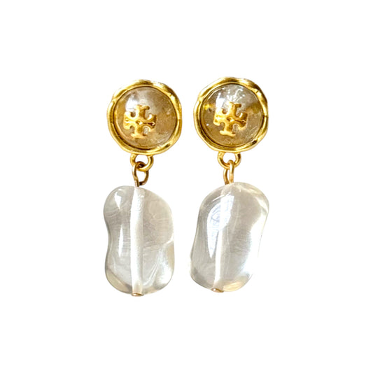 Luxurious TB Droplet Studs -22K