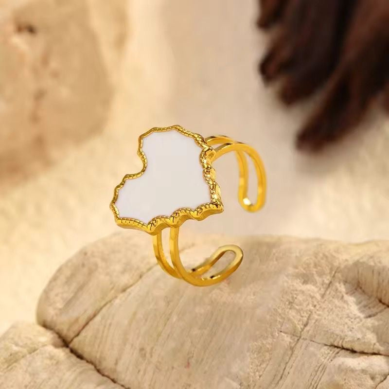 Julie Heart Ring -White