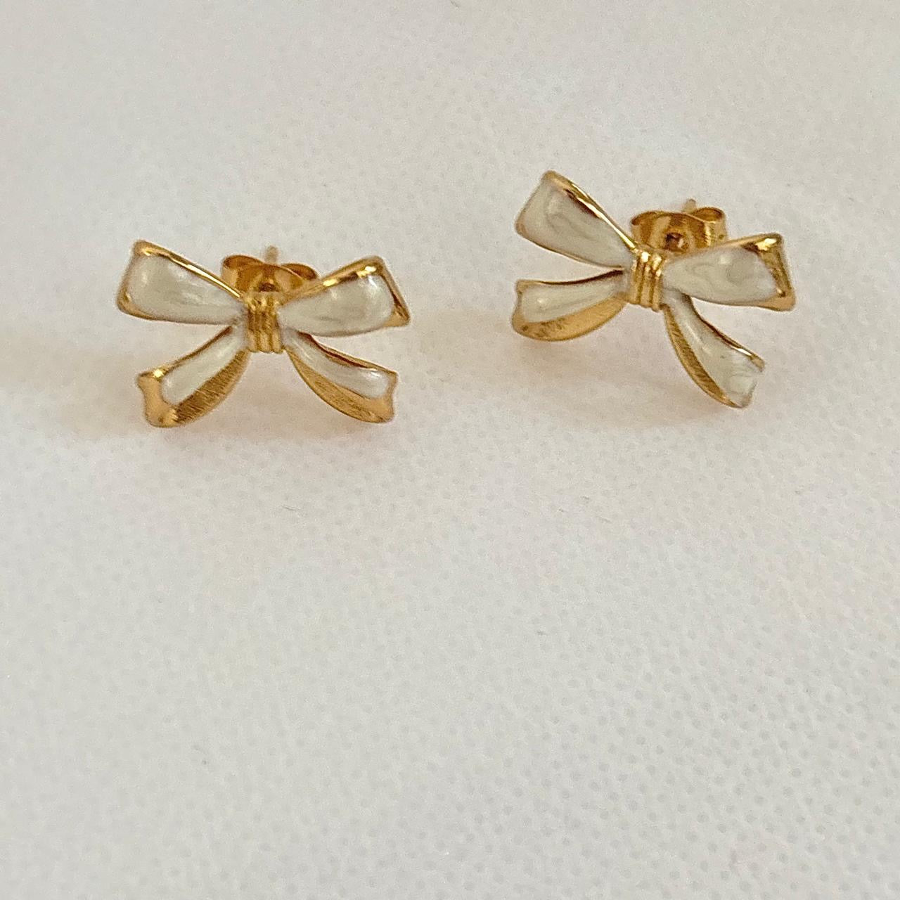 Petite Ribbon Charm Studs -White