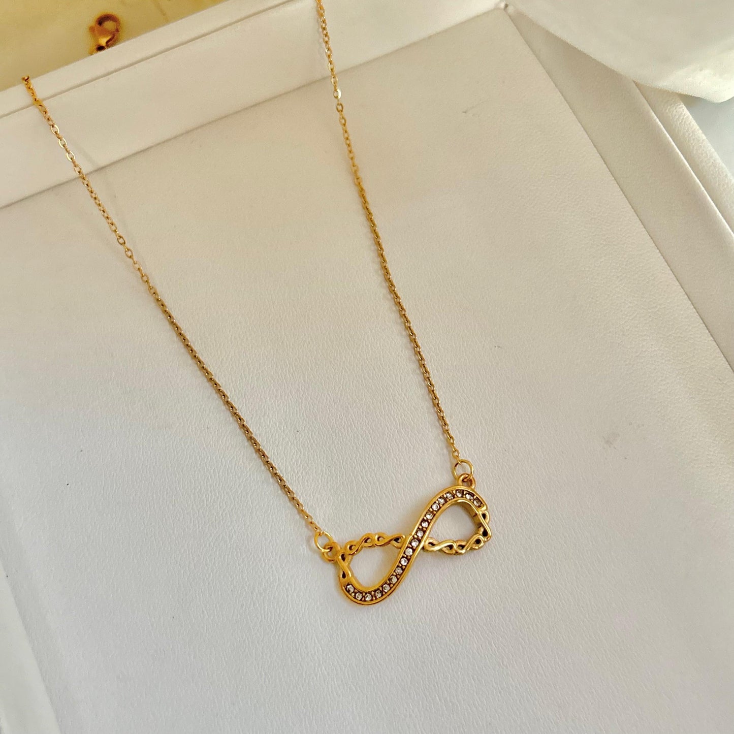 Infinity Necklace -18K