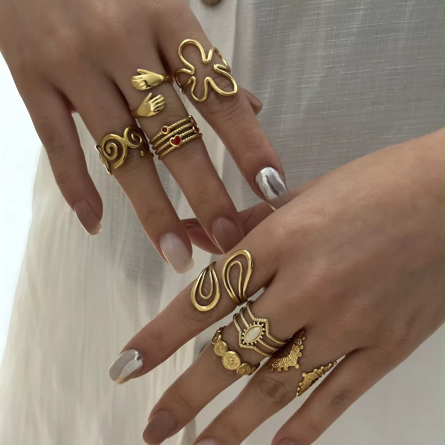 Pearlscent Tiara Ring