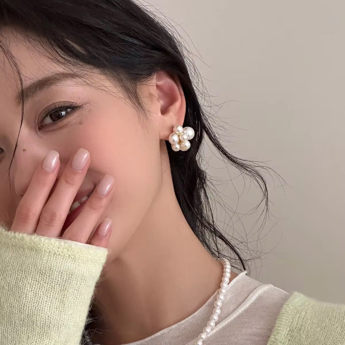 LUX Pearl Poplin Studs