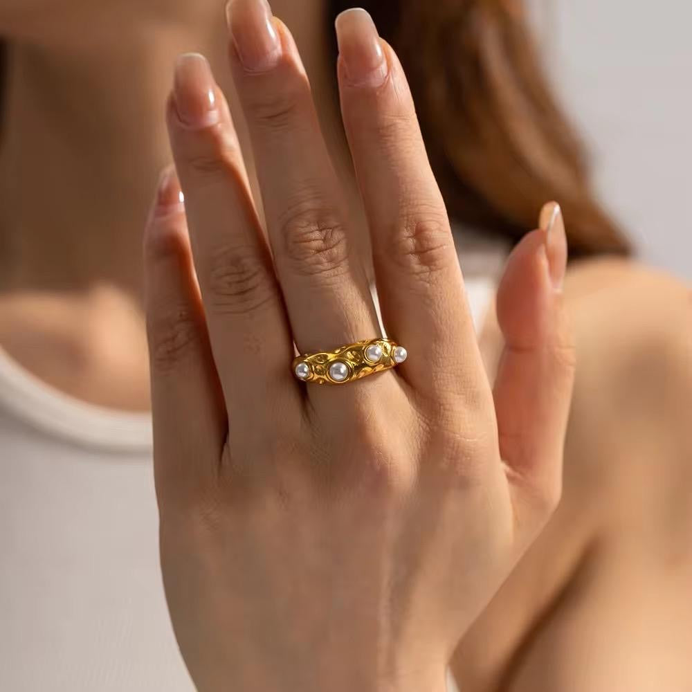 Pearly Hammered Band