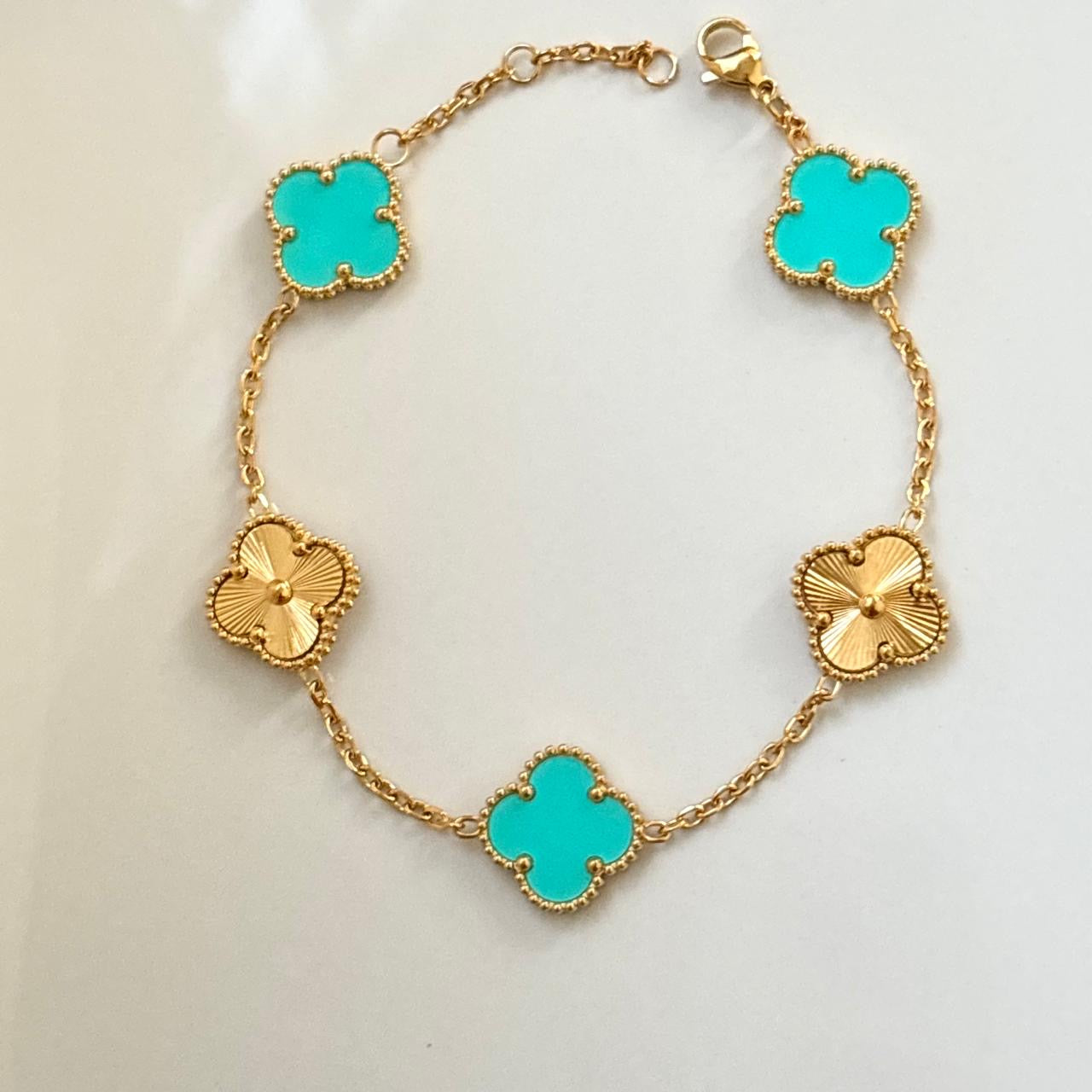 Luxurious Turquoise X Gold 5 Motifs Clover Bracelet -22K