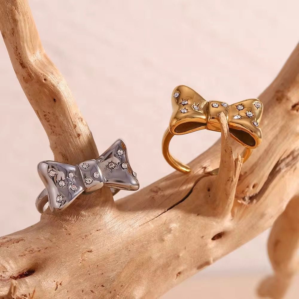 Bow Glitz Ring -Zircon Encrusted