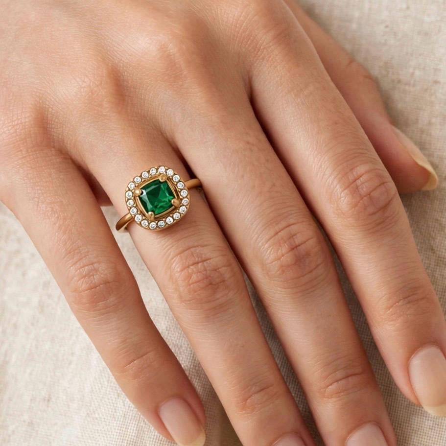 Émeraude Royale Ring