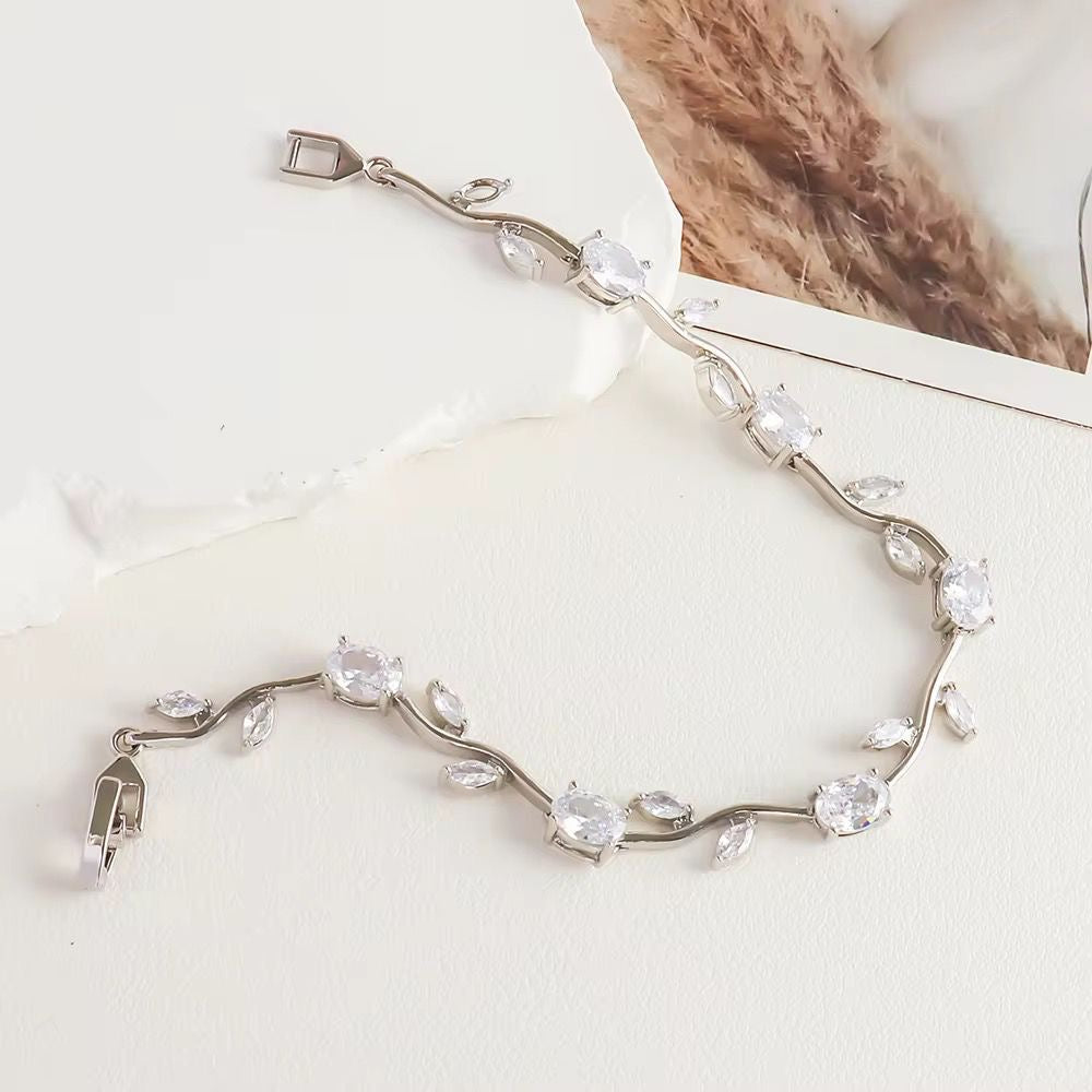 Élan Signature Bracelet -Silver