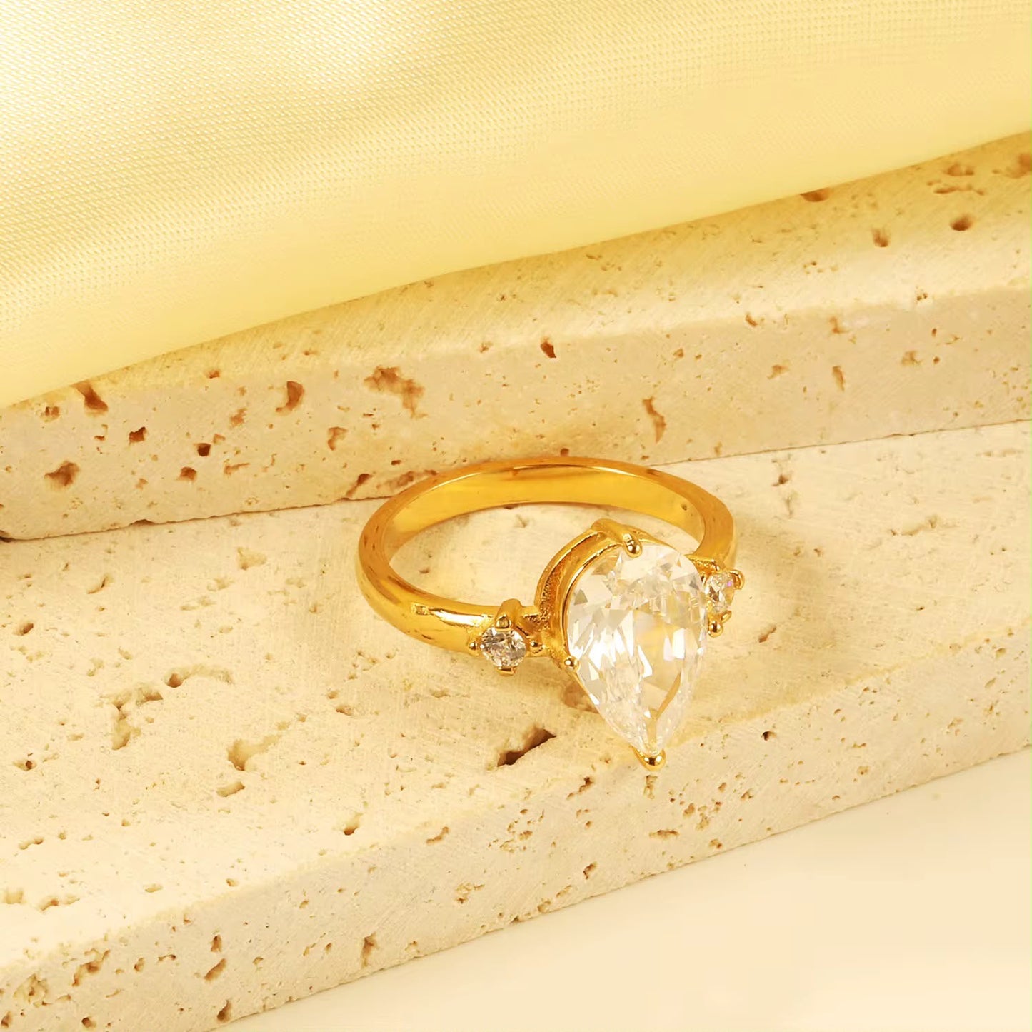 Valencia LUX Pear Cut Ring