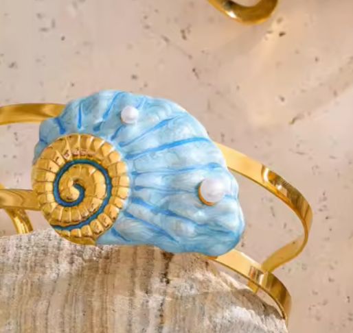 Alaska Cuff