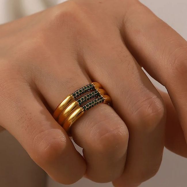 Luxe Phantom Ring -Emerald