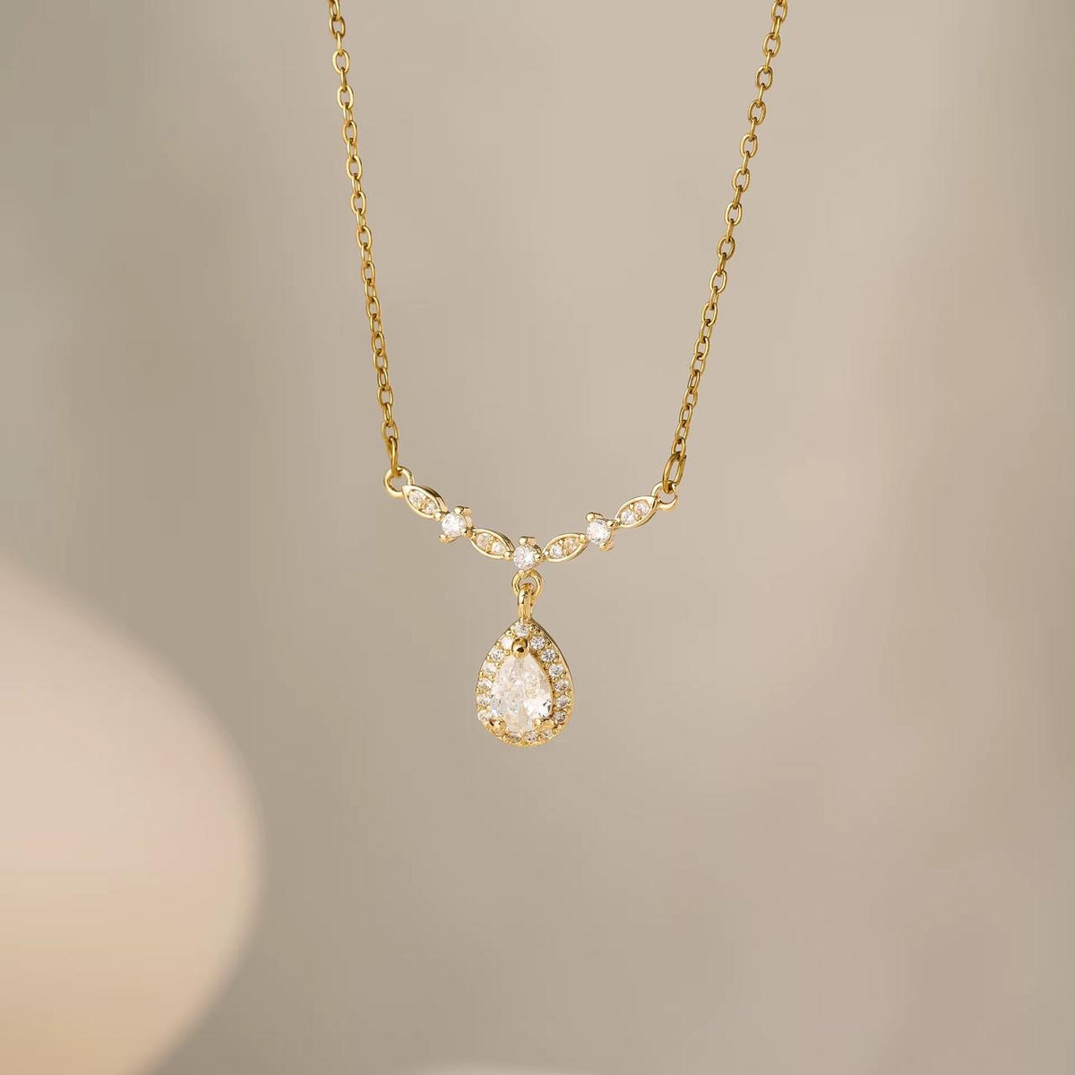 Dia Diamamte Necklace