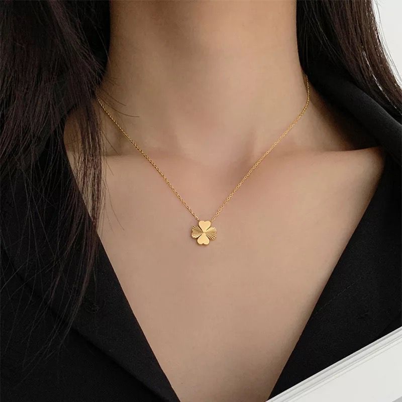 Luxury Gold Four Leafs Clover Pendant