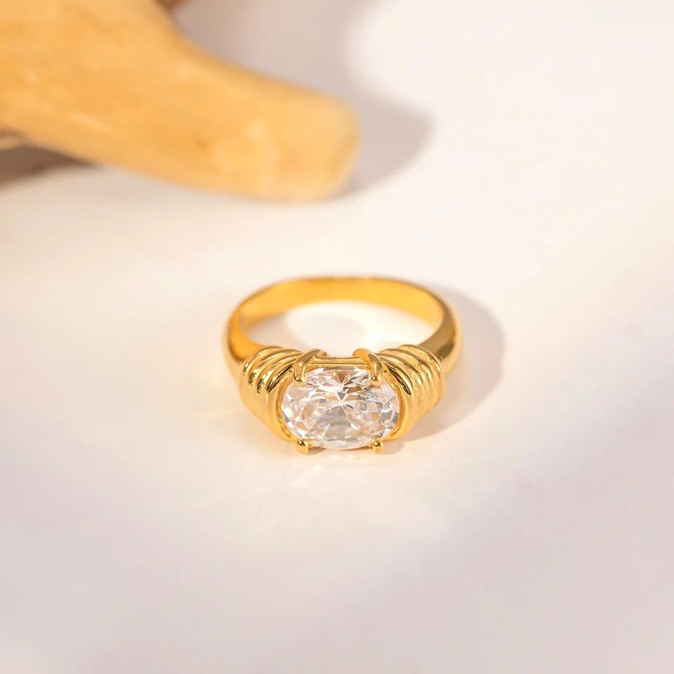 Regalia Ring -18K