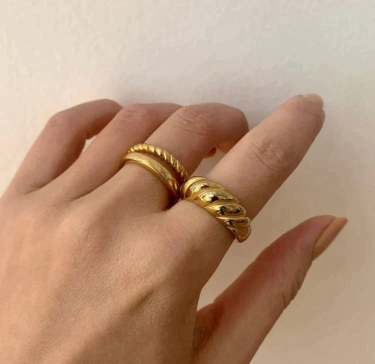 Croissant Ring