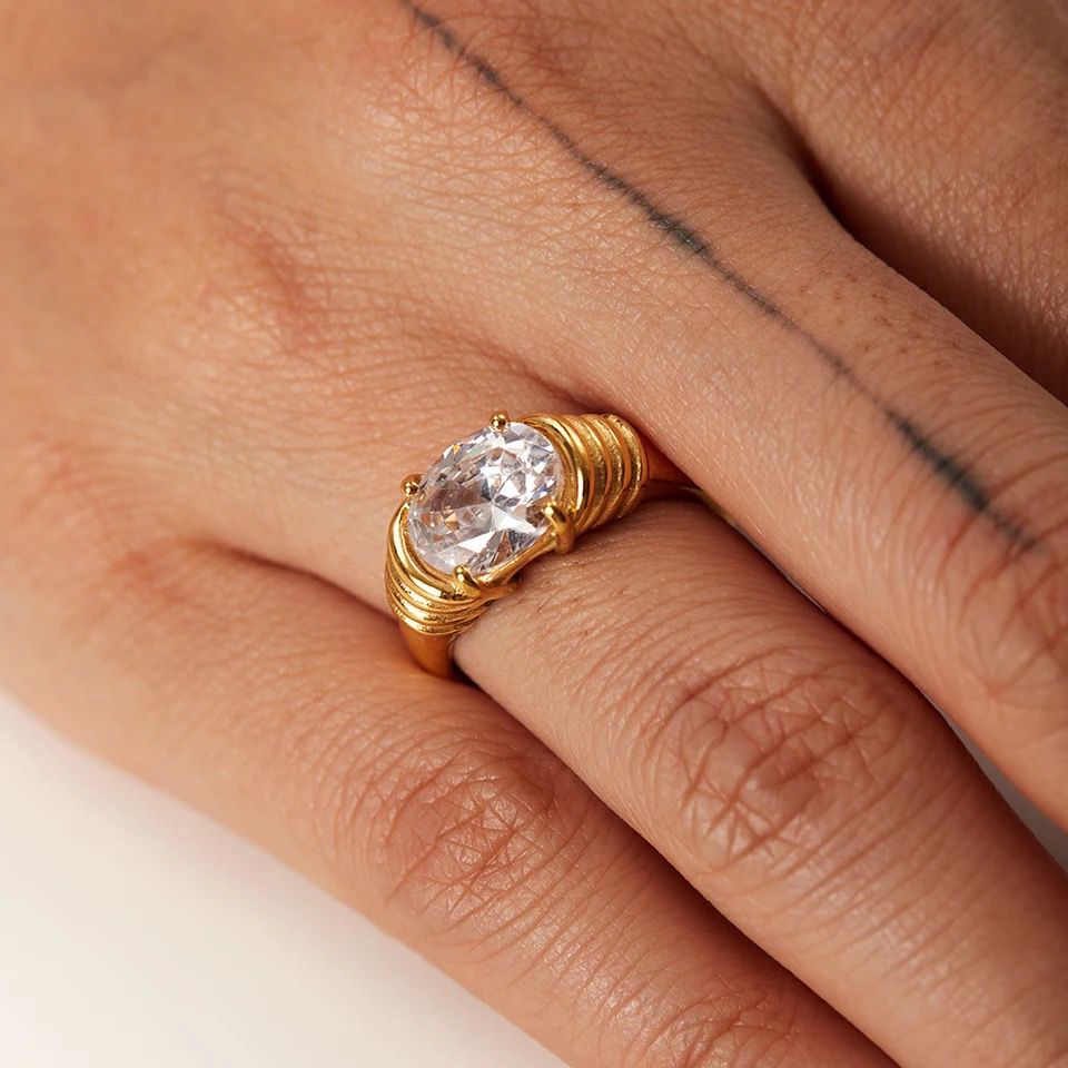 Regalia Ring -18K