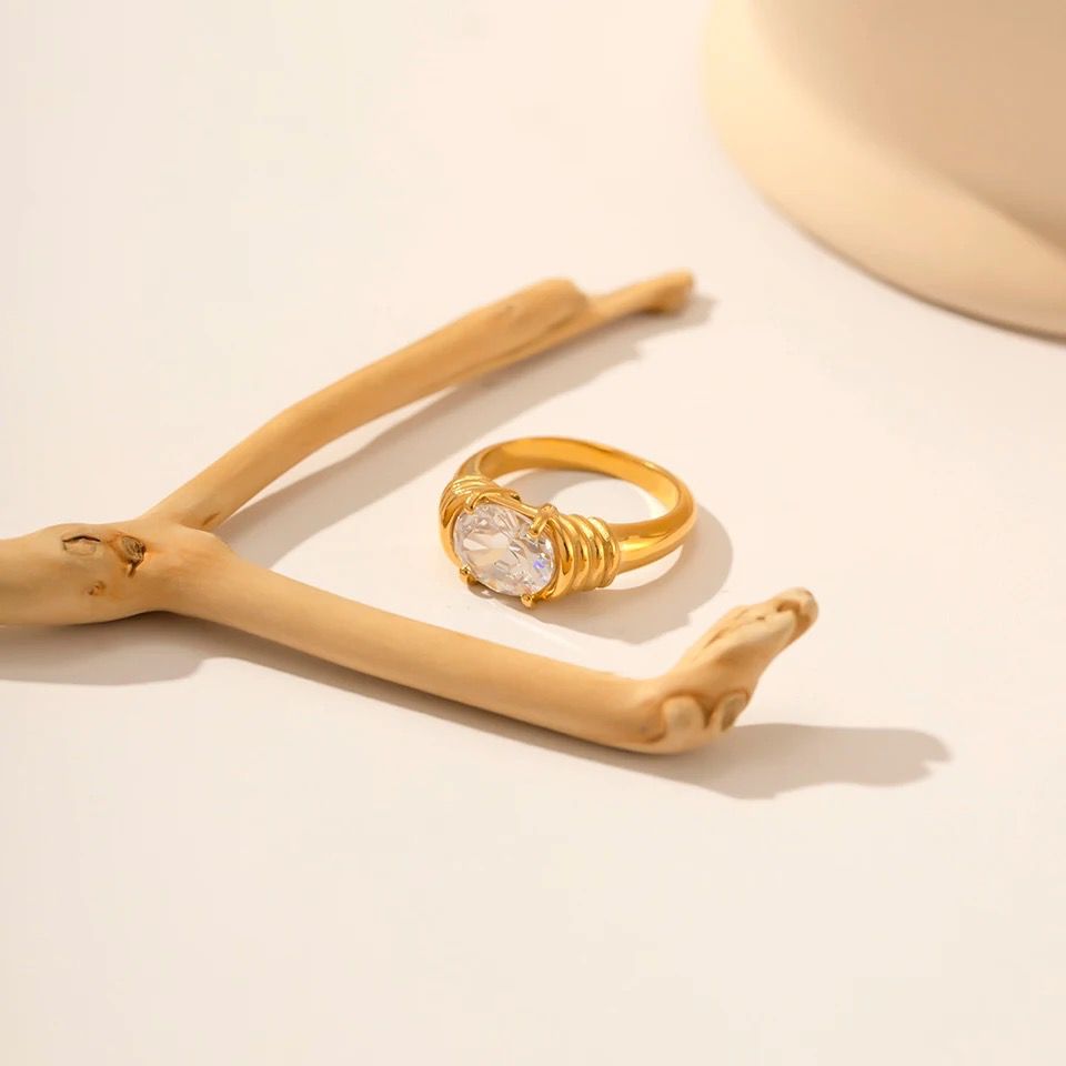 Regalia Ring -18K