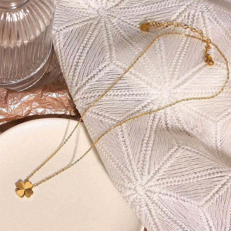 Luxury Gold Four Leafs Clover Pendant